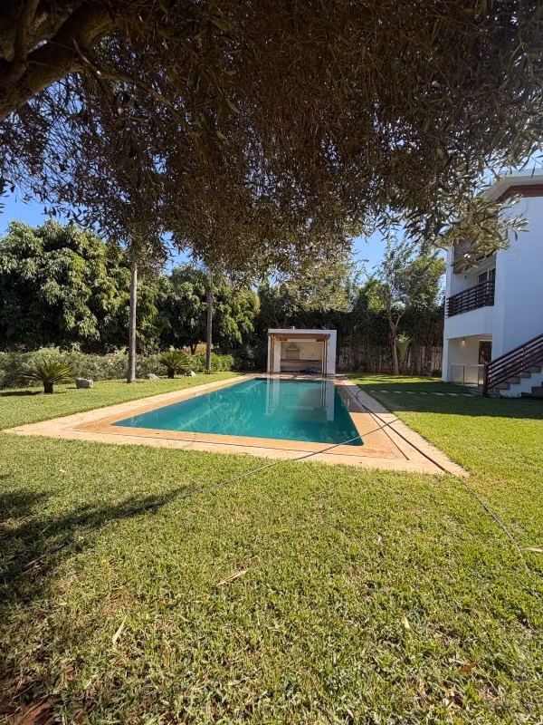 Luxe villa te huur in Ville Verte. 4 mooie kamers. Satellietschotelsysteem en beveiligde residentie