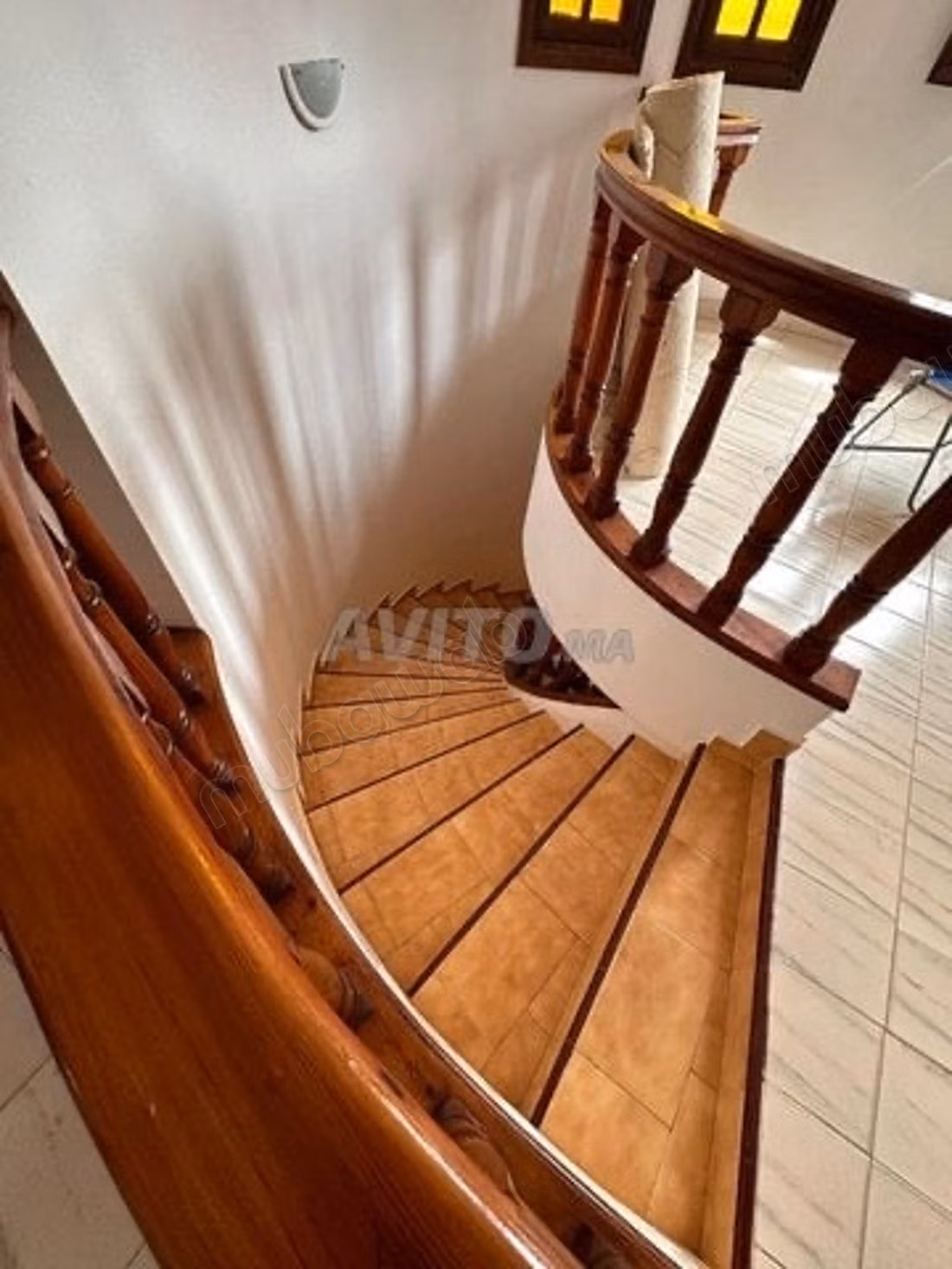 Maison de luxe à louer à Monica.
Surface totale 450 m².
Concierge et climatisation