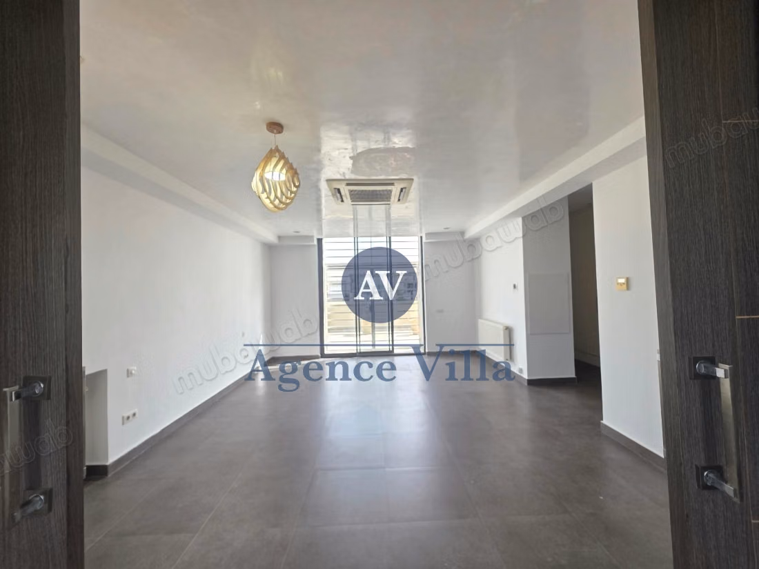 A louer une villa S4 avec piscine à la Marsa