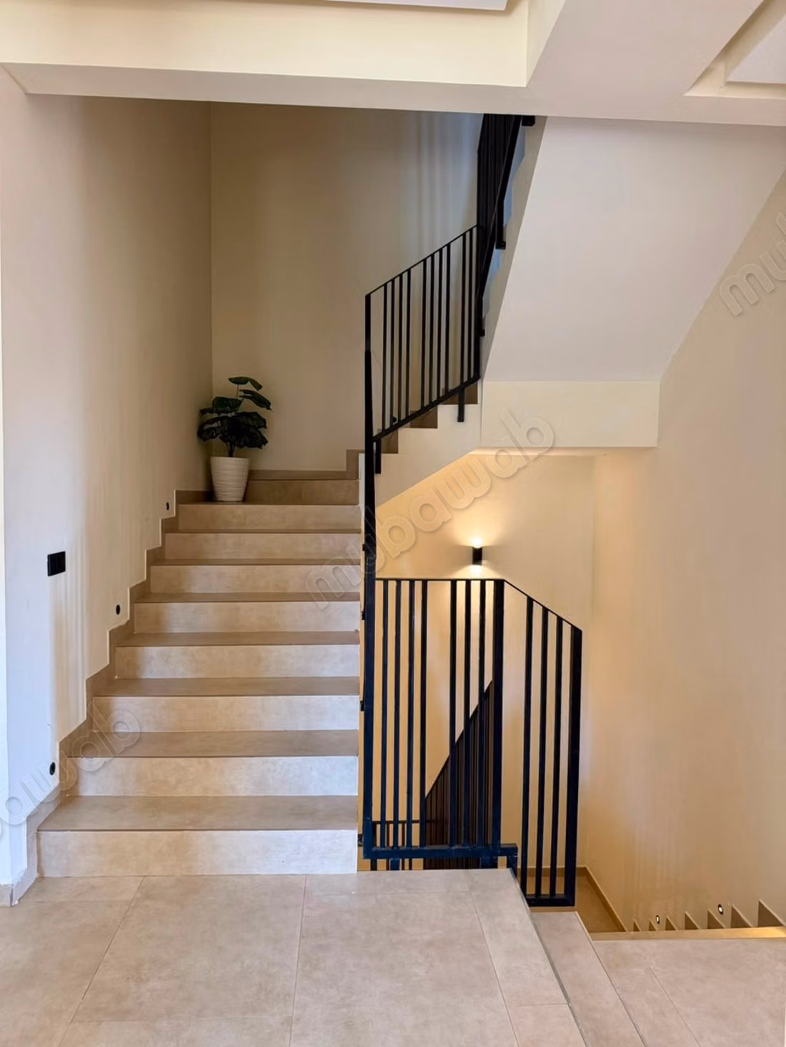Luxury villa for sale in Ennakhil Palmeraie. Area of 460 m²