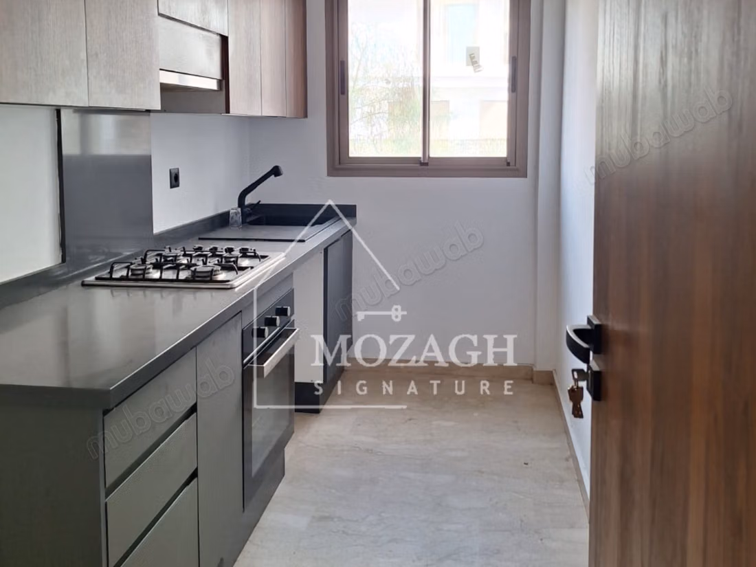 Bel appartement moderne au cœur du Bd Taddart