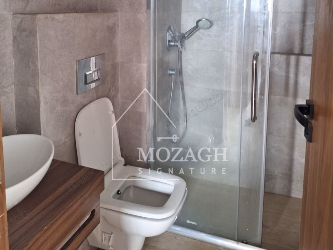 Bel appartement moderne au cœur du Bd Taddart