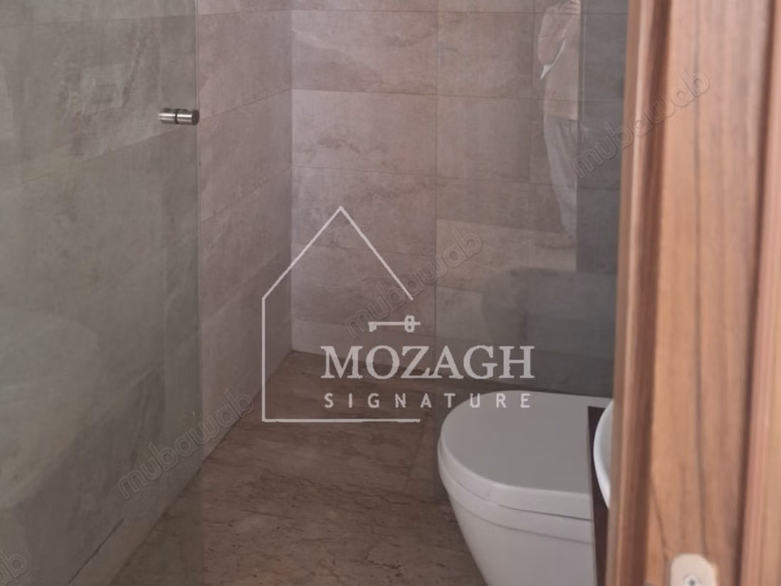 Bel appartement moderne au cœur du Bd Taddart