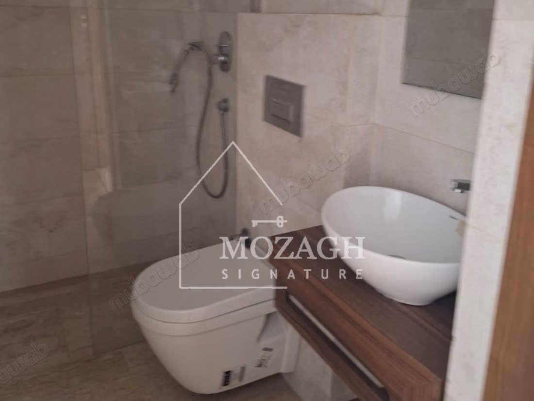 Bel appartement moderne au cœur du Bd Taddart