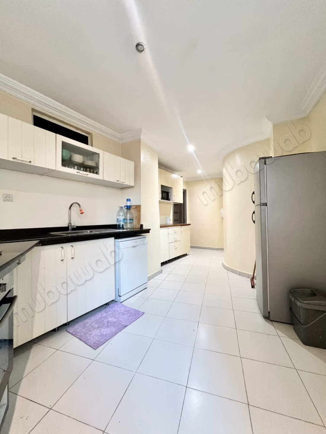 Apartamento semi-amueblado en alquiler - Palmier,