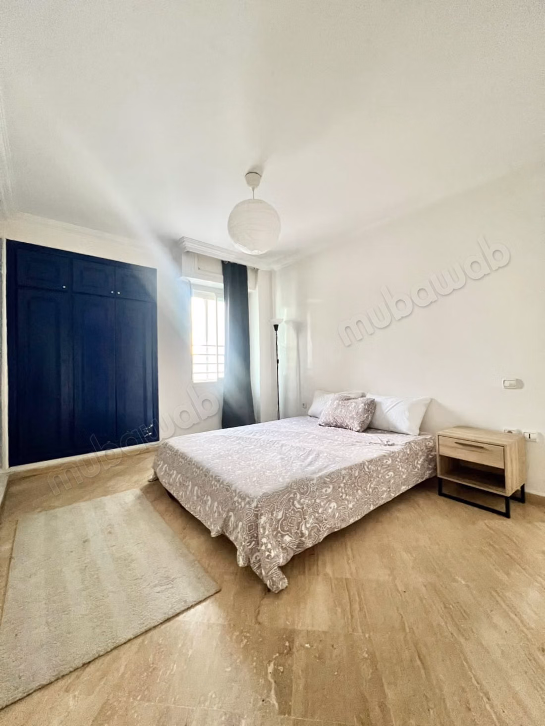 Apartamento semi-amueblado en alquiler - Palmier,