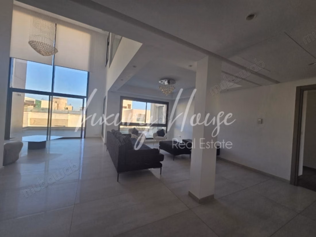 Penthouse S4 meublés aux Lac2