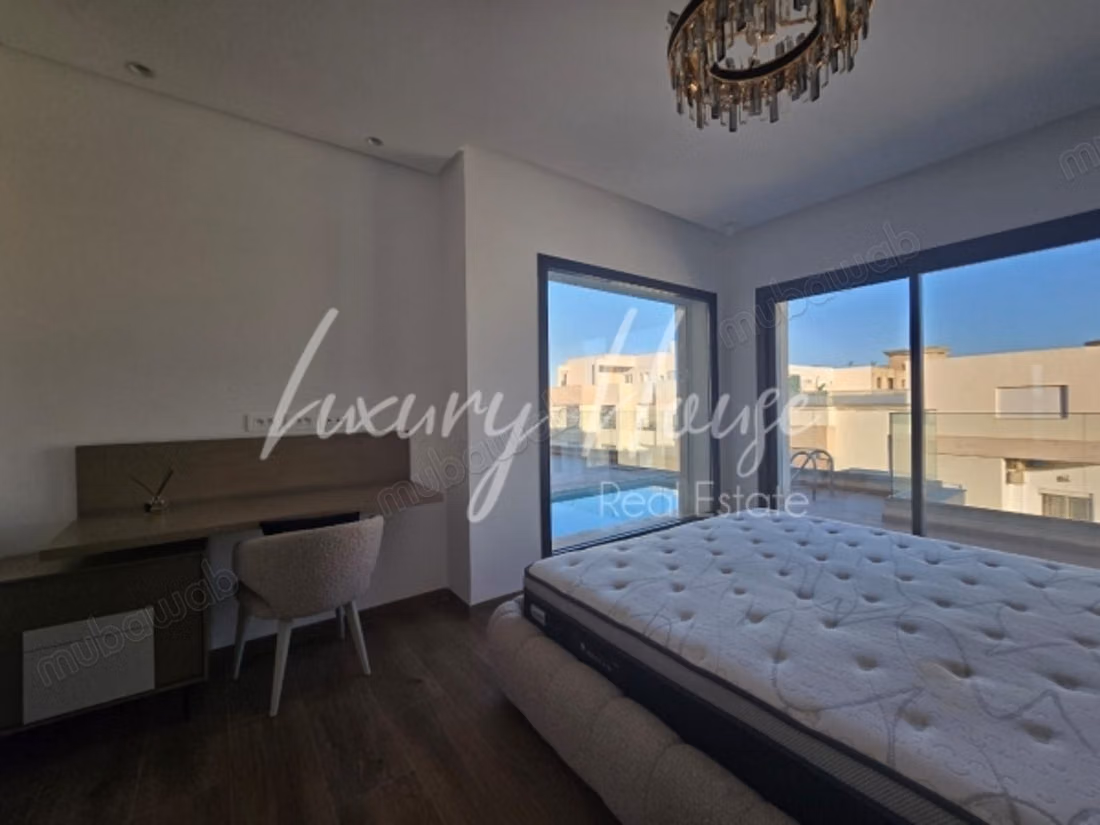 Penthouse S4 meublés aux Lac2