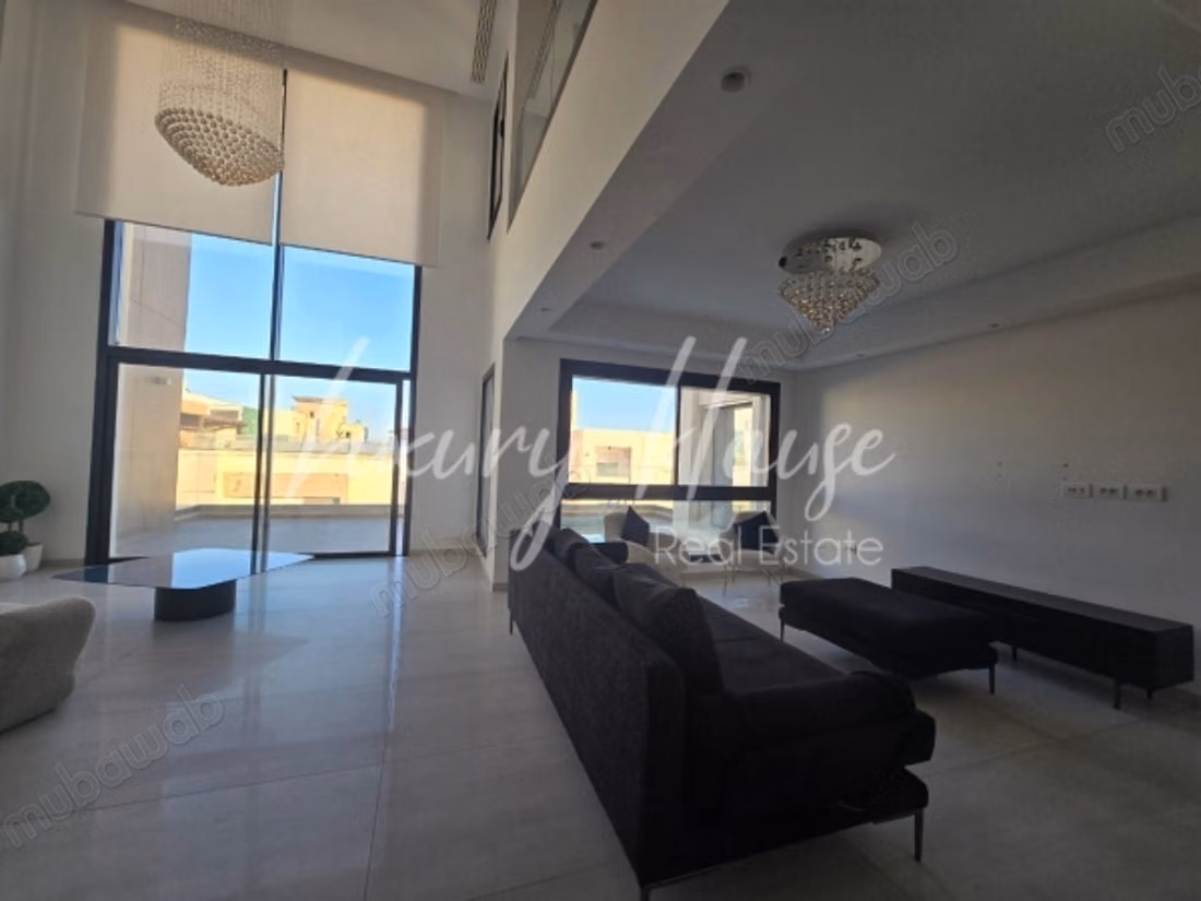 Penthouse S4 meublés aux Lac2
