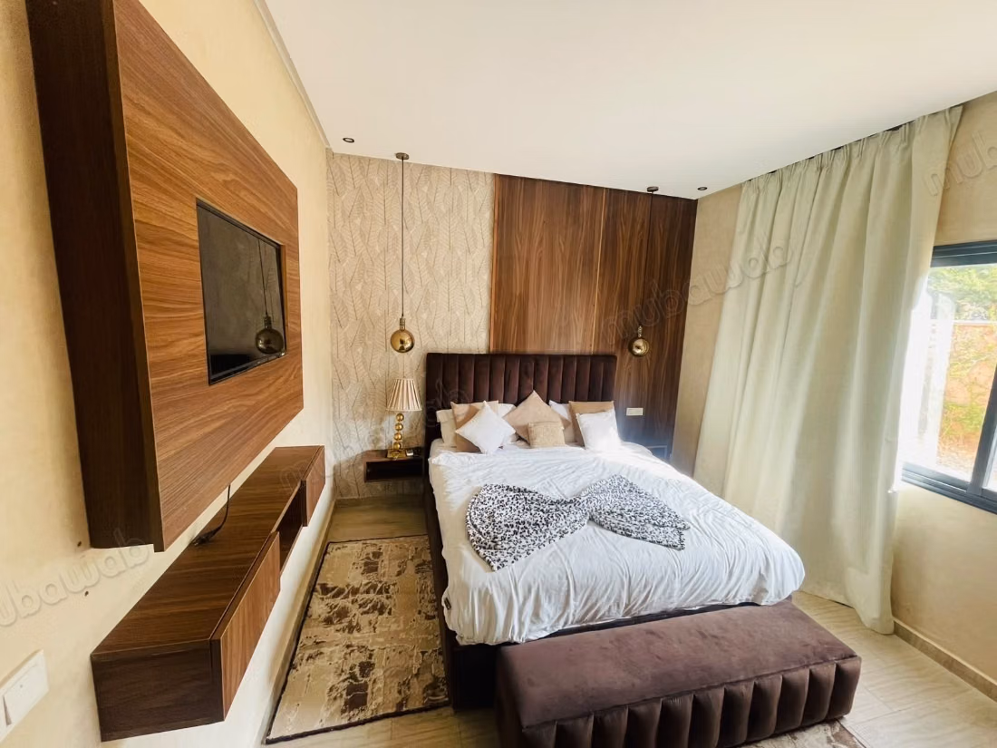 Luxury villa for rent on Fez Road. Area 300 m². Well furnished