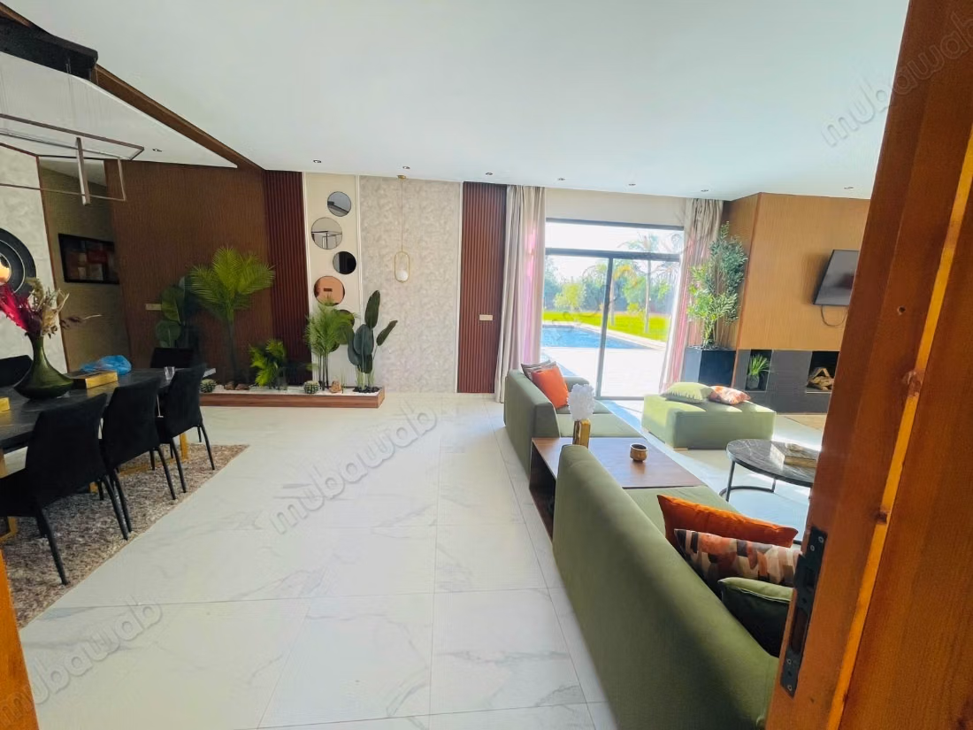 Luxury villa for rent on Fez Road. Area 300 m². Well furnished