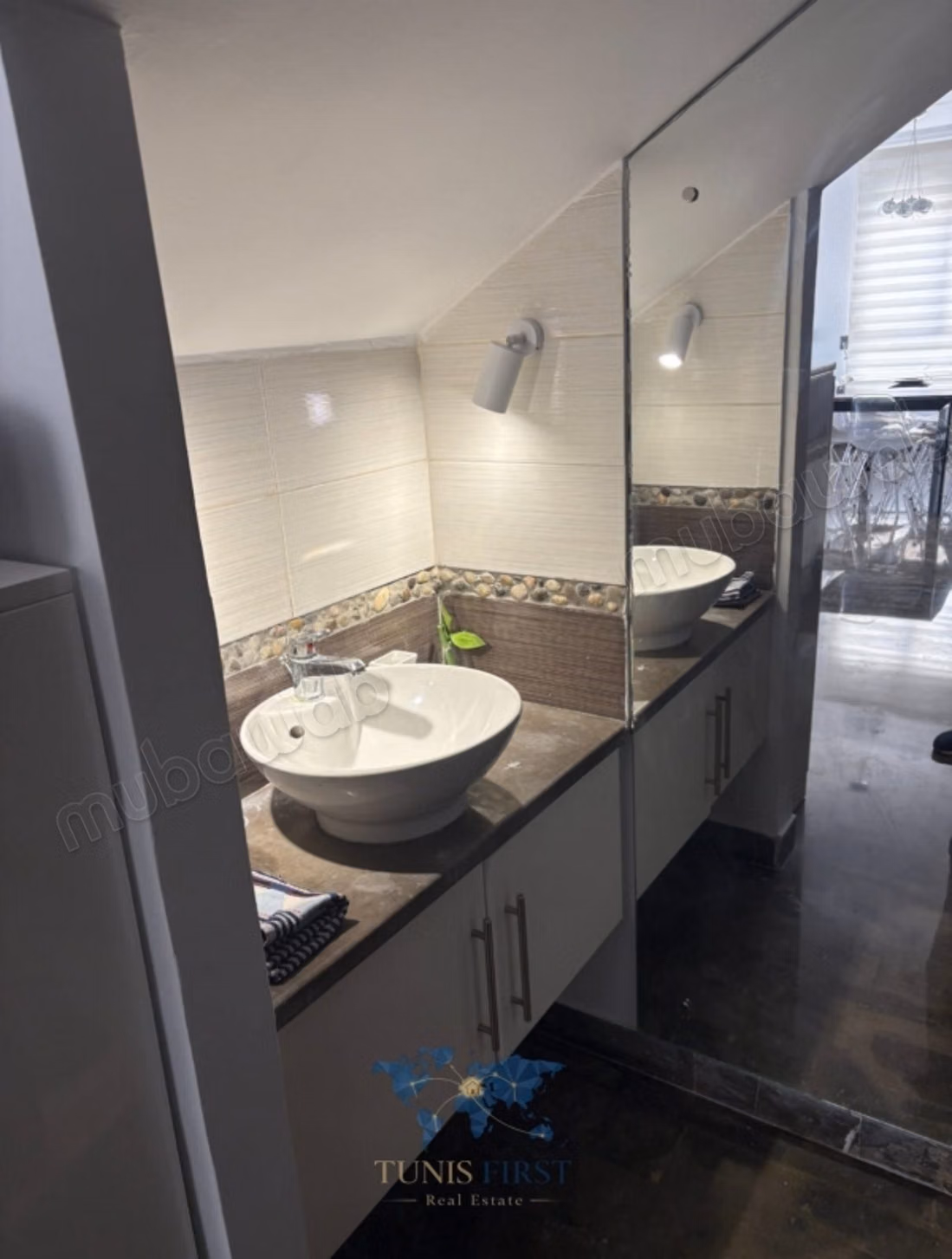 A Louer Appartement en Duplex à Ain Zaghouan Nord