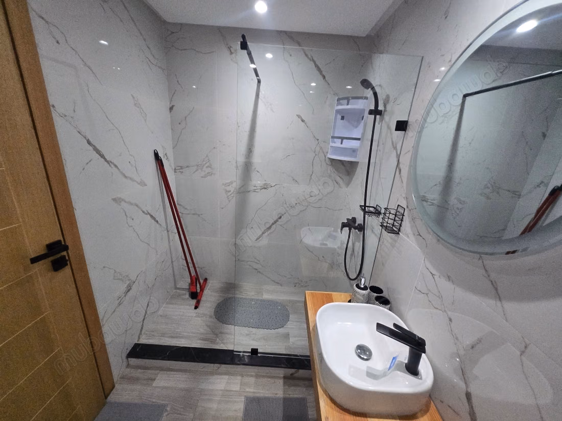Prachtig appartement te huur in Gauthier. 2 kamers. Goed gemeubileerd