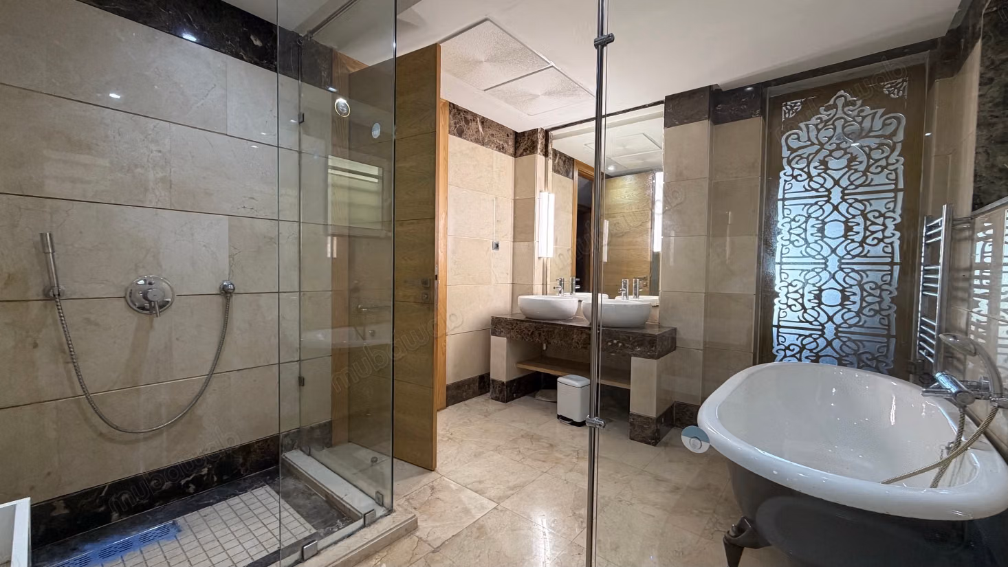 Villa d’exception à louer – front golf, ville verte bouskoura