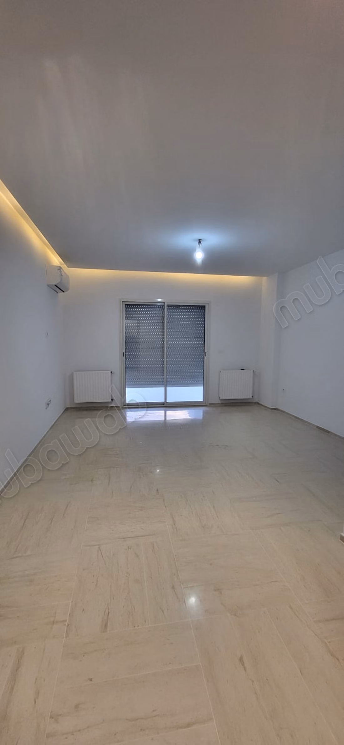 S1 avec grande terrasse de 58 m² – ariana soghra
