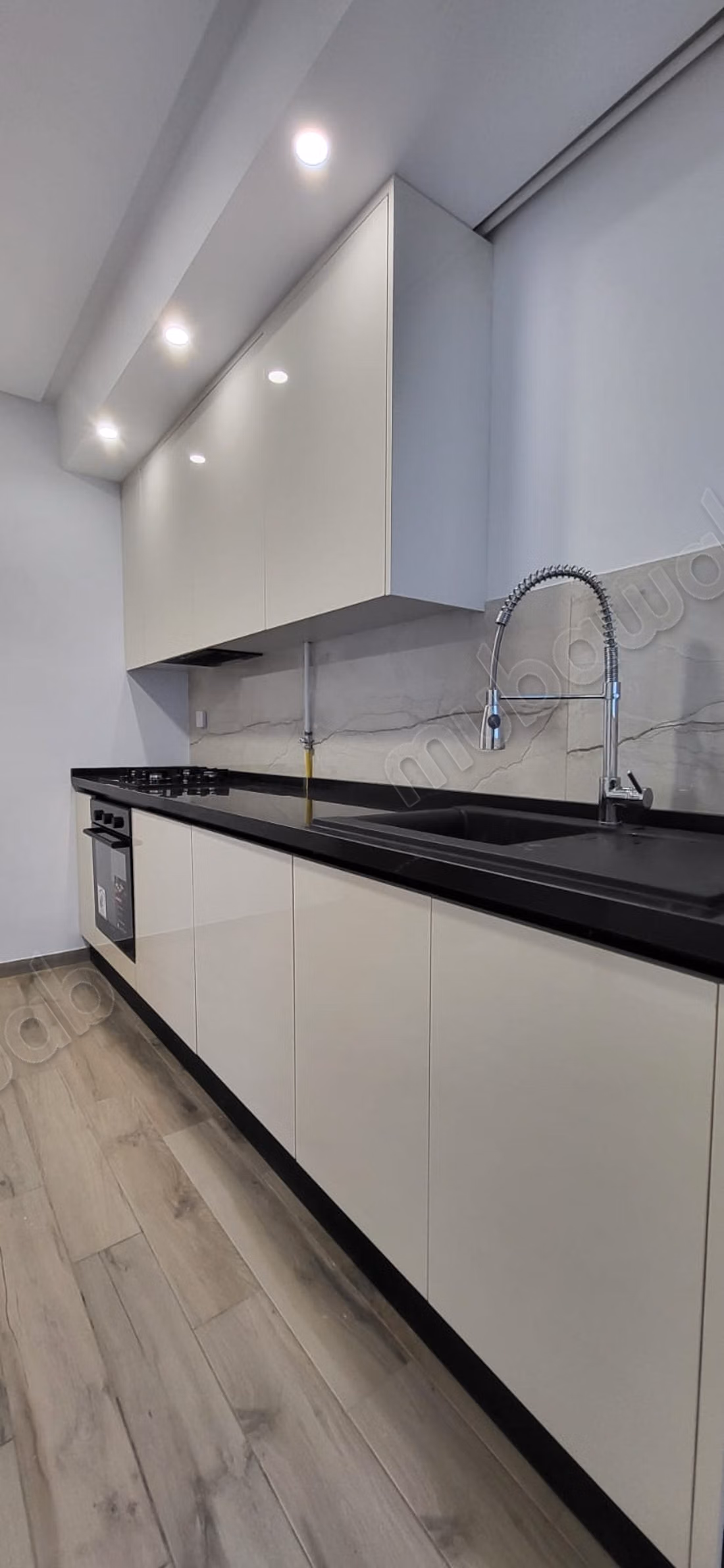 S1 avec grande terrasse de 58 m² – ariana soghra