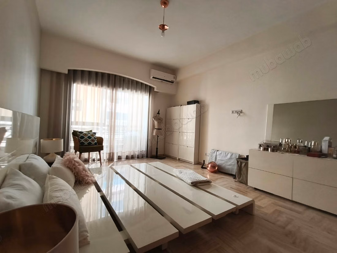 Beautiful furnished apartment for rent in Racine