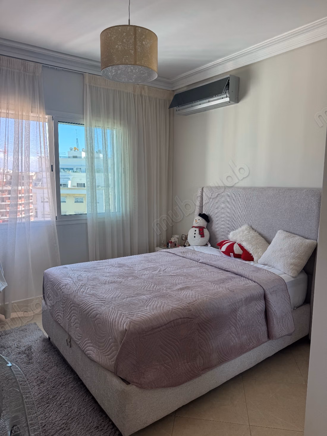 Bonito apartamento en venta en Administrativo. 3 hermosas habitaciones. Amueblado