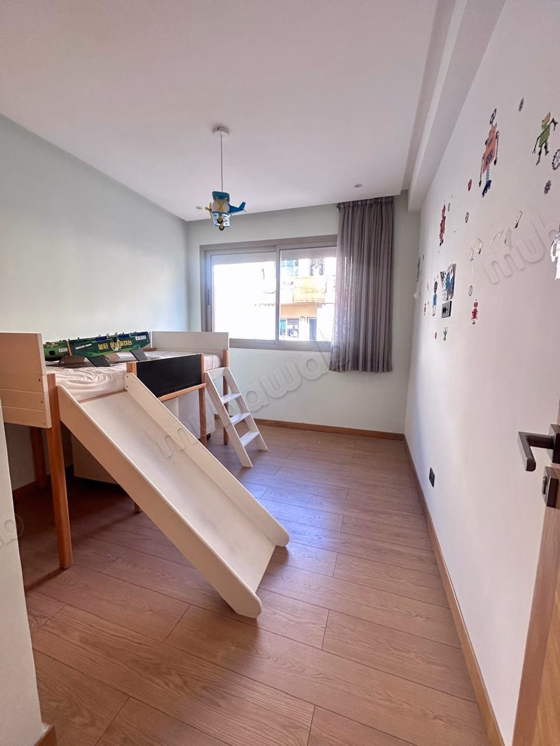 A louer bel appartement sur californie