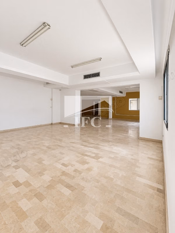 Floor for rent 320m² City Garden IFCM270