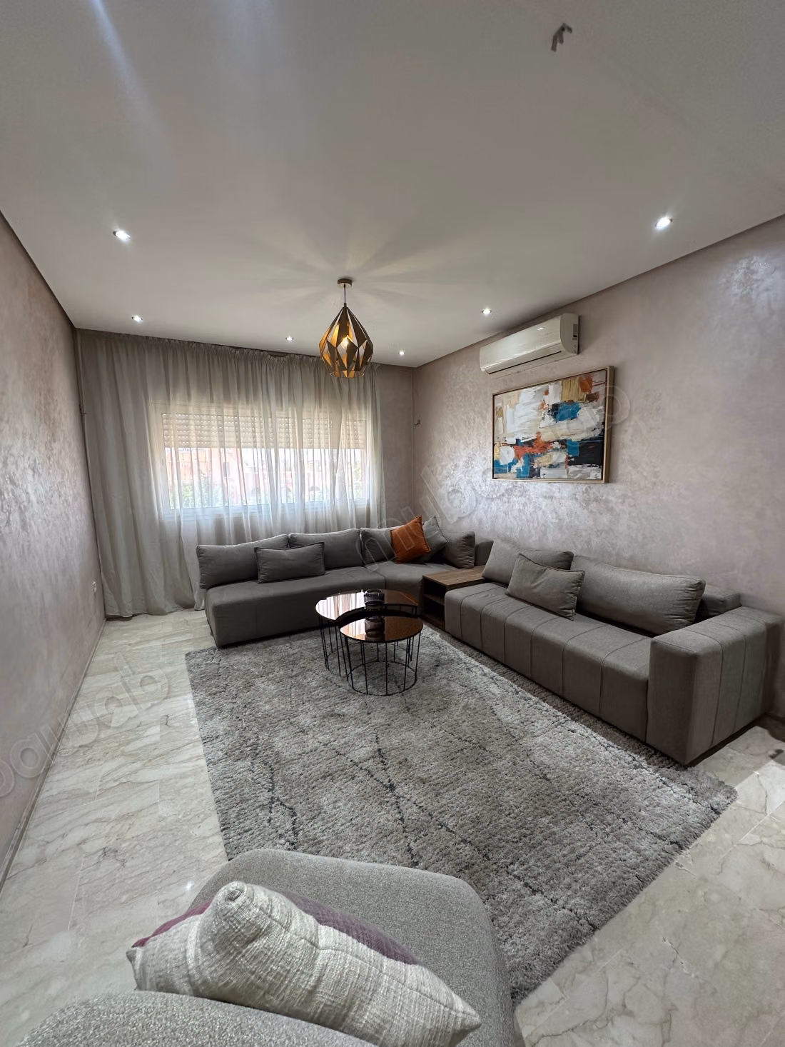 Appartements à louer à Guéliz. 1 Pièce. Antenne parabolique et sécurité