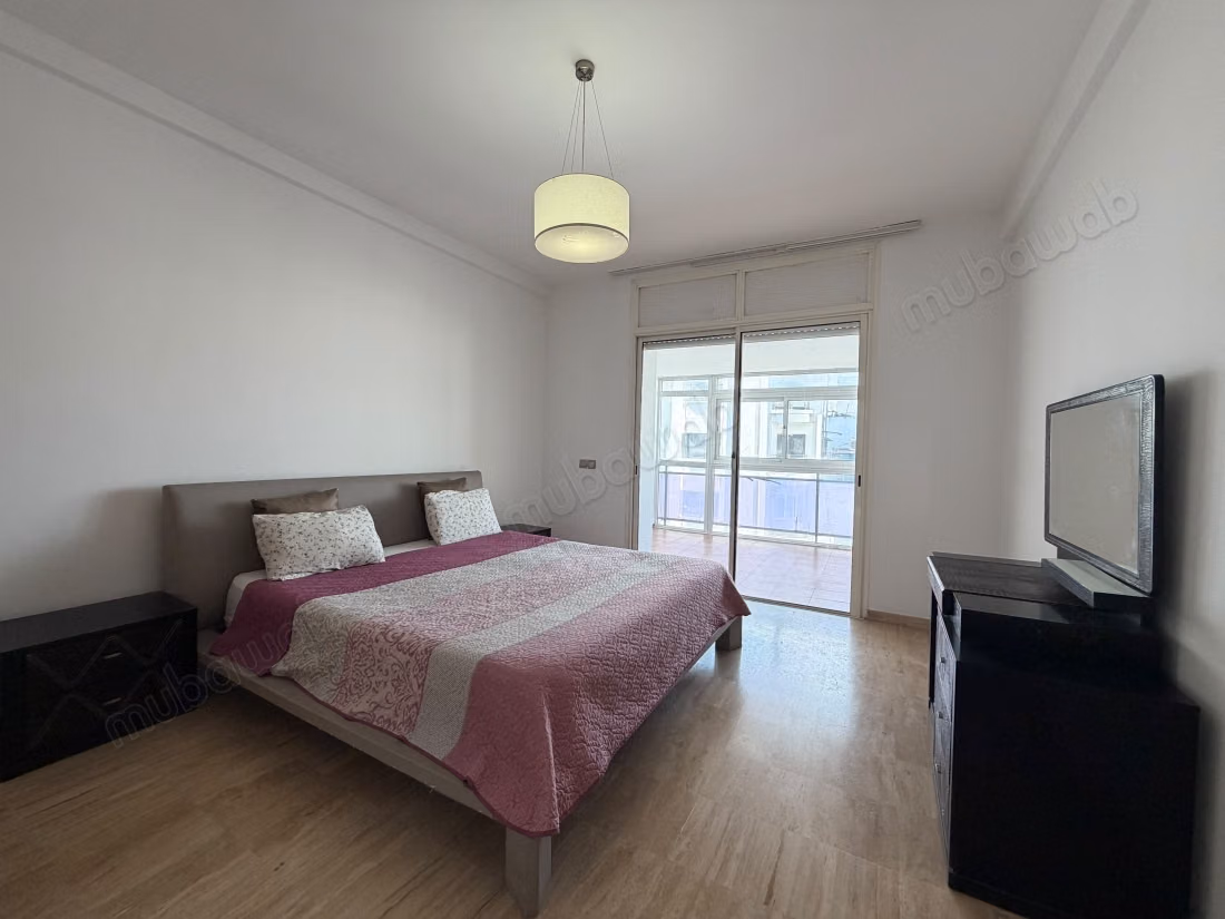 Spacious apartment for rent empty Gauthier