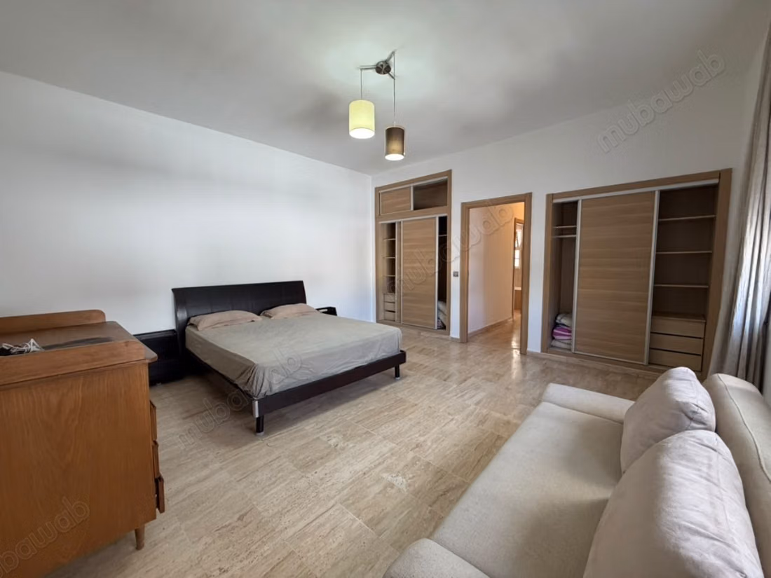 Spacious apartment for rent empty Gauthier