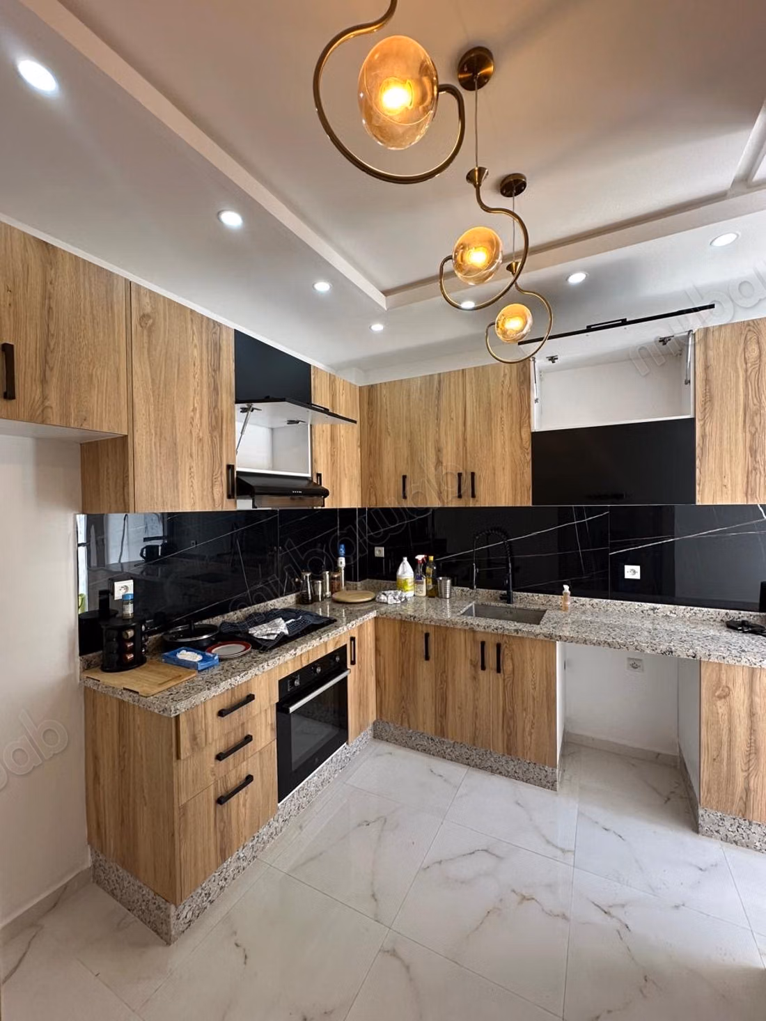 Appartement en location à Val Fleuri.
Superficie 90 m².
Télévision