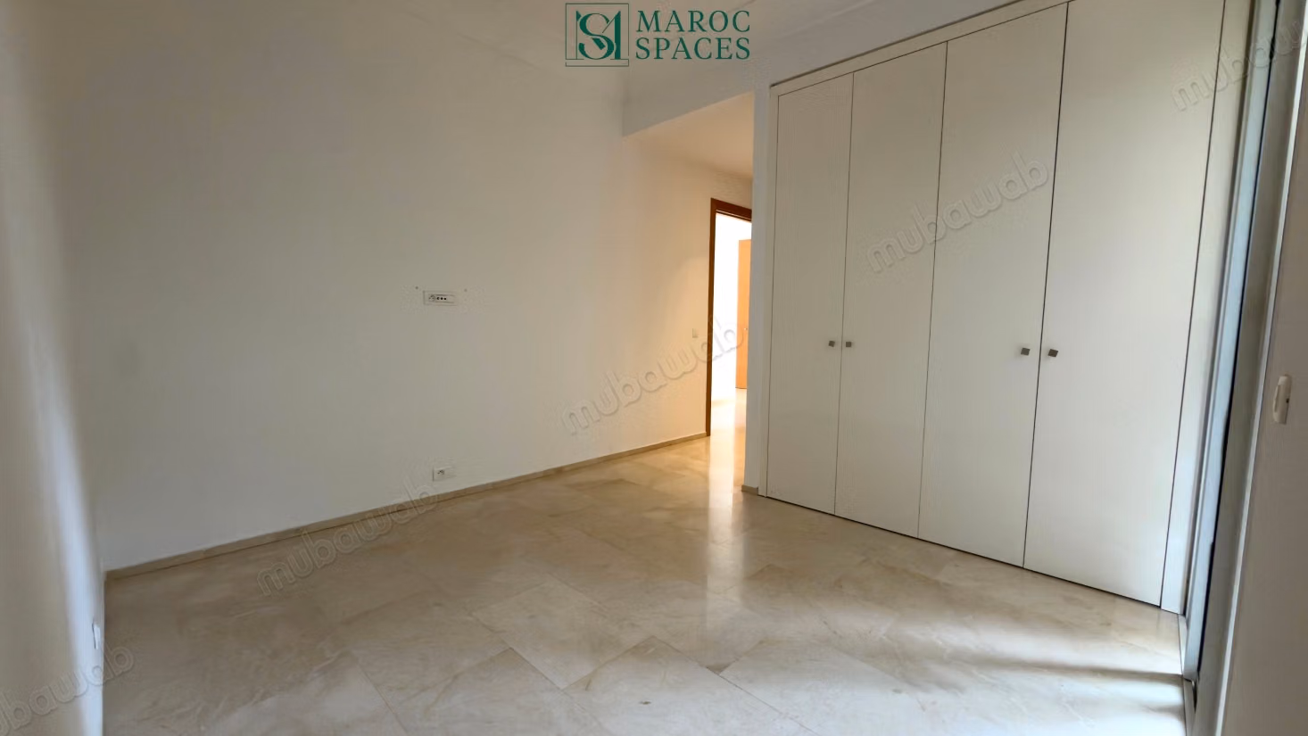 Appartement 3 chambres à louer avec jardin 200m²