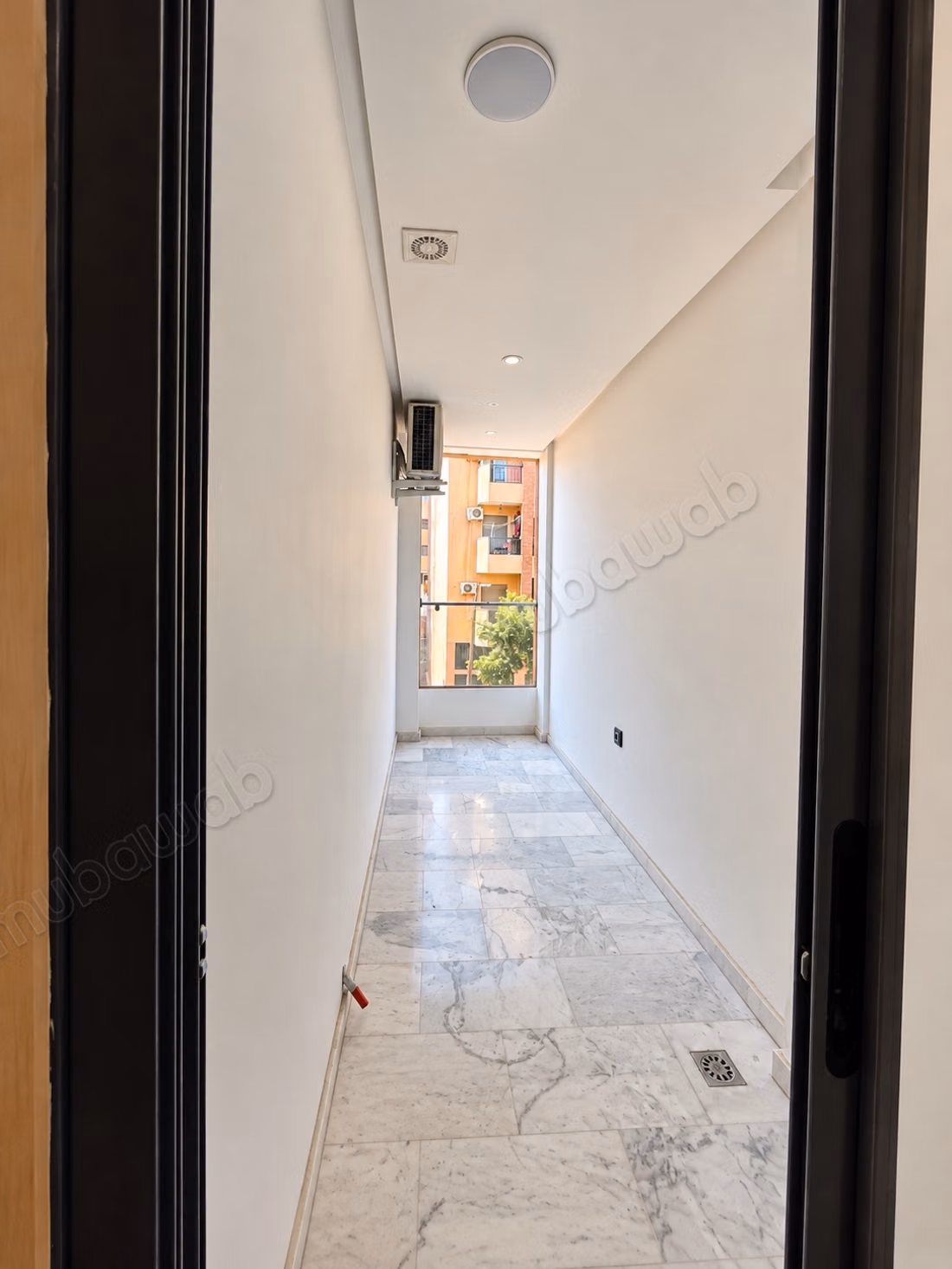 Appartement Lumineux avec Terrasse et Balcon