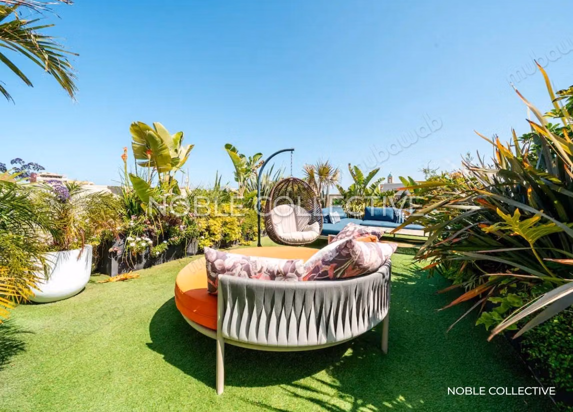 Studio for sale in the Golden Triangle - Claridge