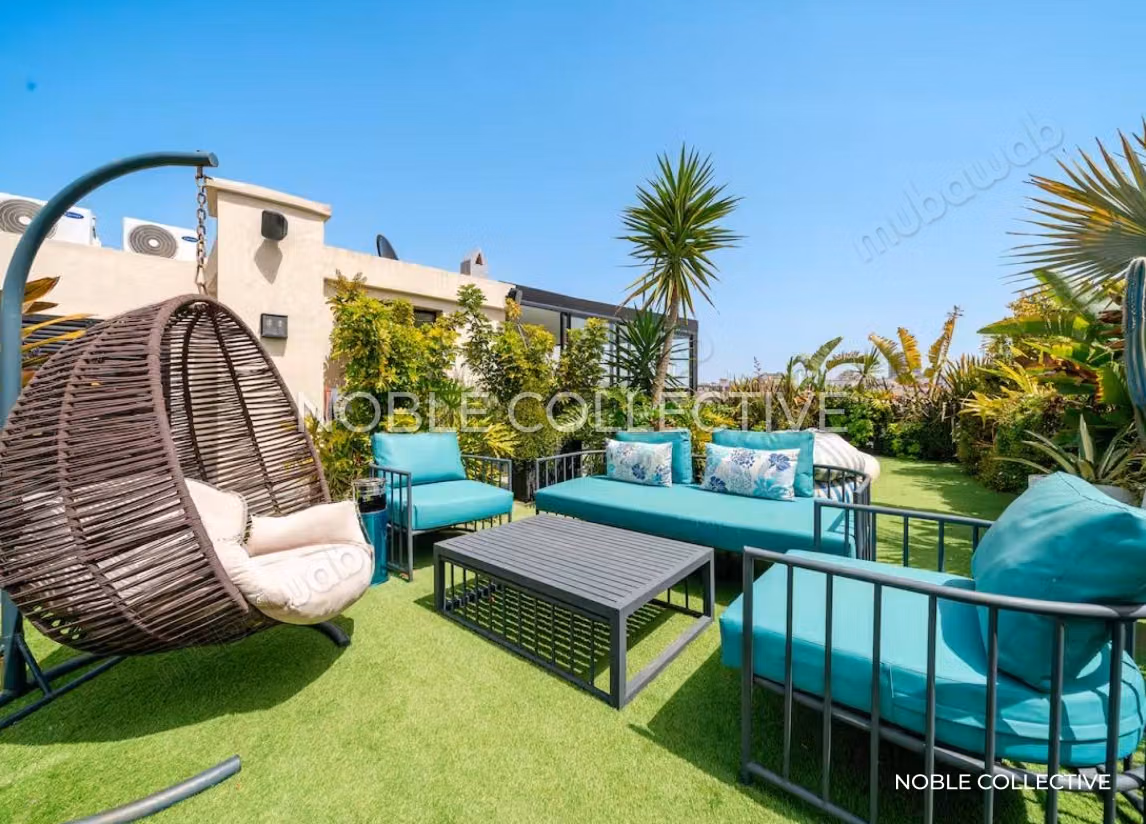 Studio for sale in the Golden Triangle - Claridge