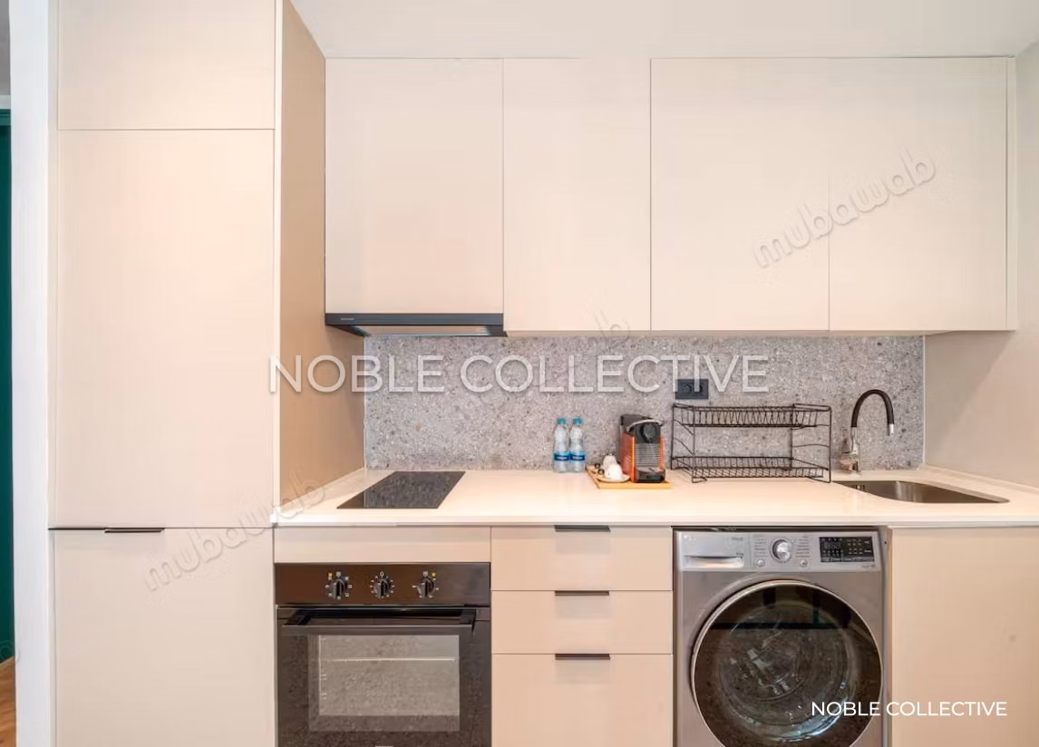 Studio for sale in the Golden Triangle - Claridge