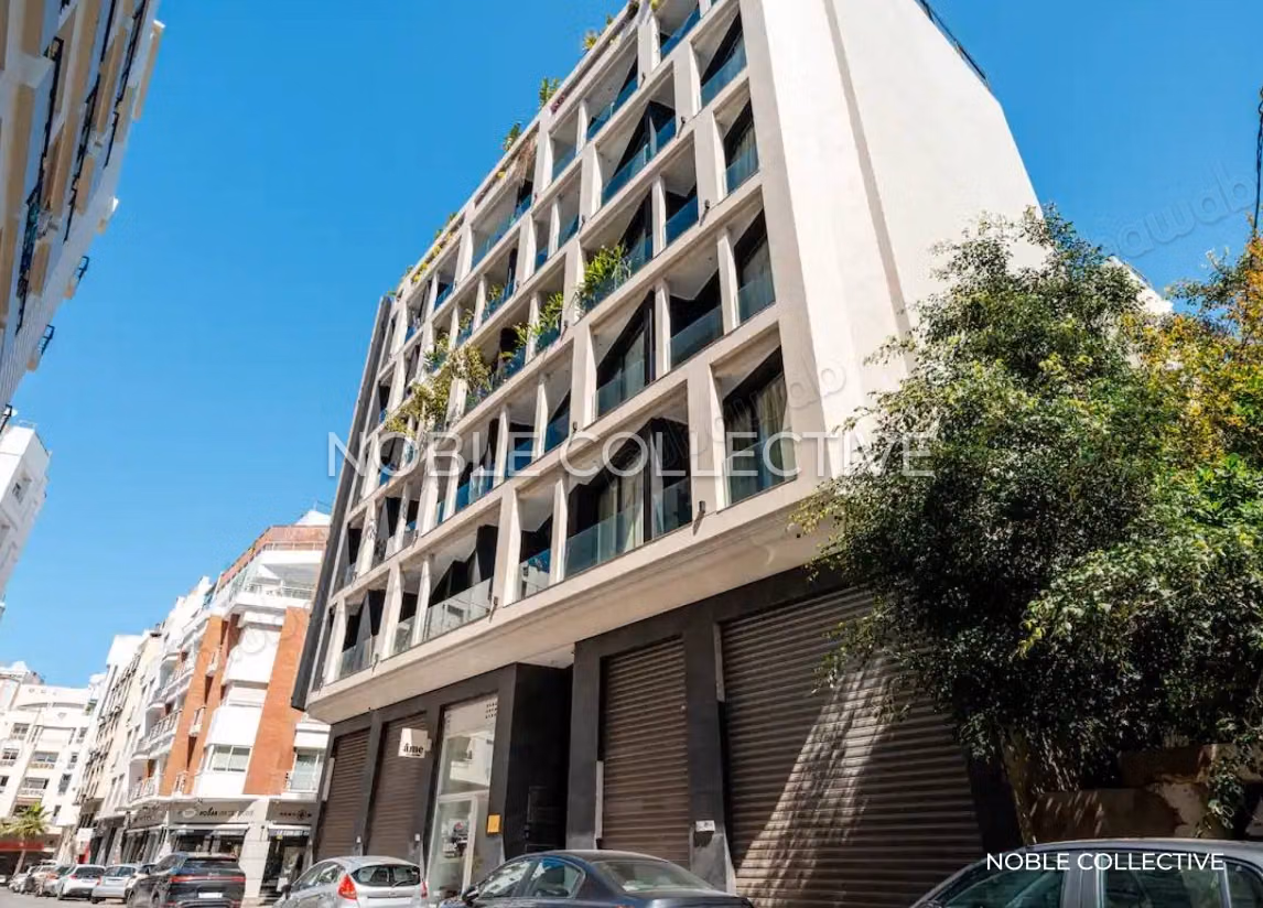 Studio for sale in the Golden Triangle - Claridge