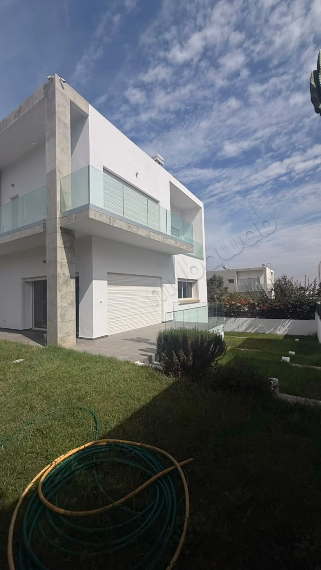 Villa familiale de standing à vendre à EL MENZEH