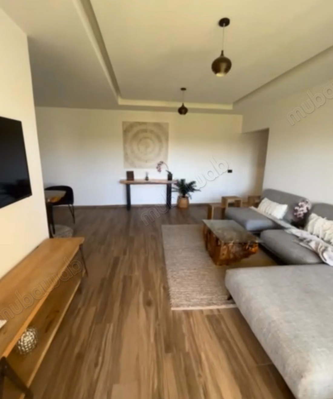 Empty garden apartment for rent in Dar Bouazza. 2 pleasant rooms.