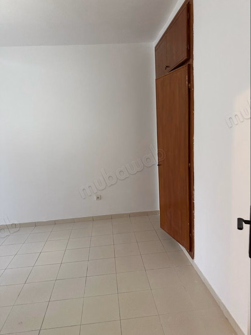 Very nice apartment for rent in Al Irfane. 3 bedrooms. Elevator