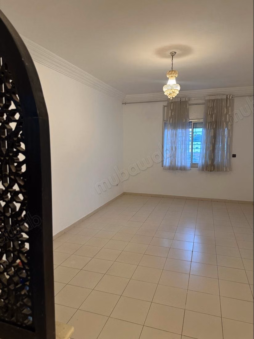 Very nice apartment for rent in Al Irfane. 3 bedrooms. Elevator