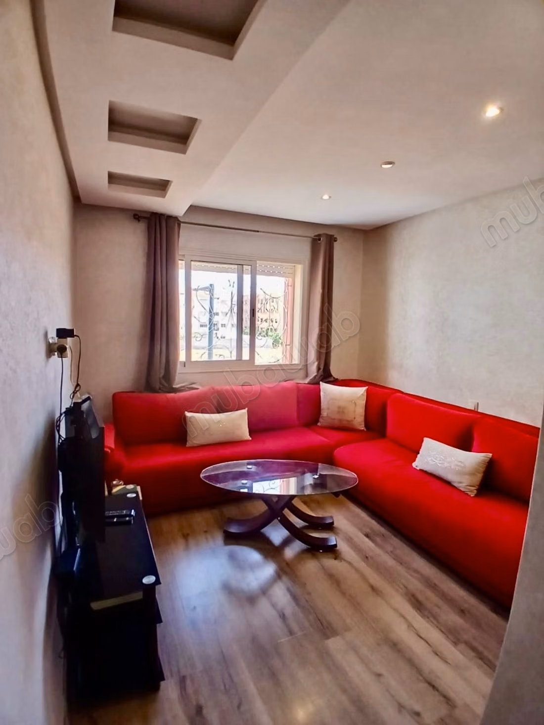 Appartement 87 m² à vendre à Route de Safi à Marrakech. 
2 chambres agréables. 
Meublé