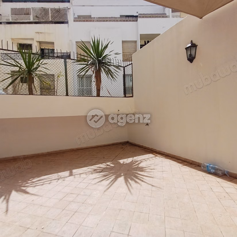 Appartamento in affitto 229 m², 3 camere Maârif Casablanca