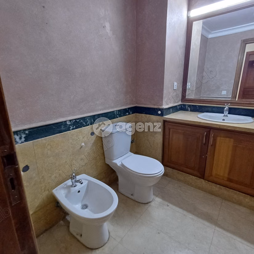 Appartamento in affitto 229 m², 3 camere Maârif Casablanca