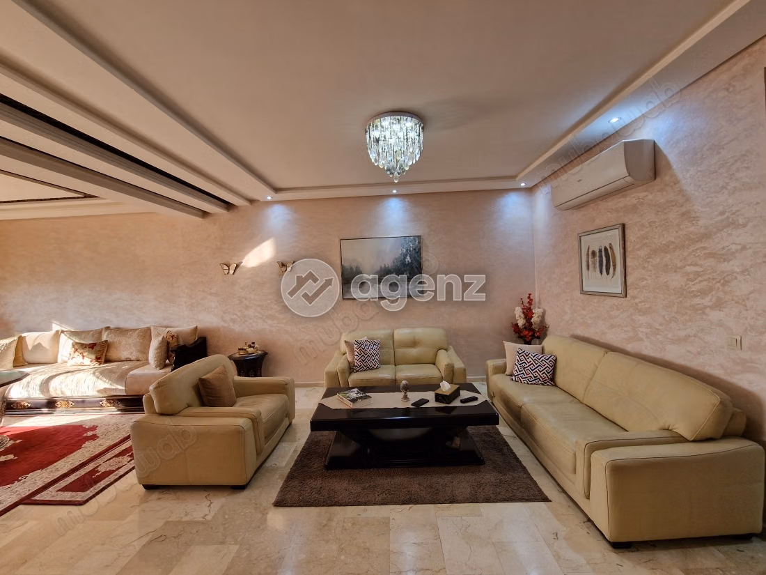 Appartement à vendre 119 m², 3 chambres 
Route immouzer 
Fès