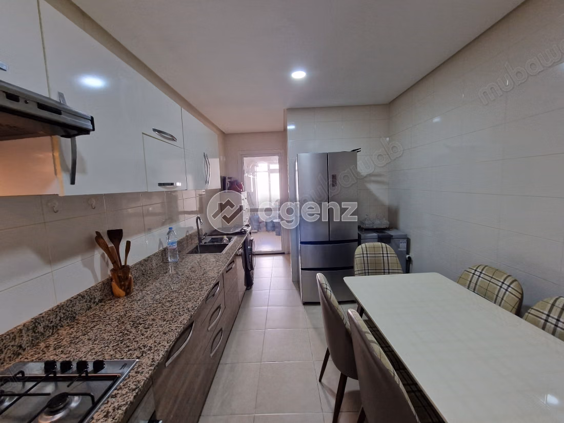 Appartement à vendre 119 m², 3 chambres 
Route immouzer 
Fès