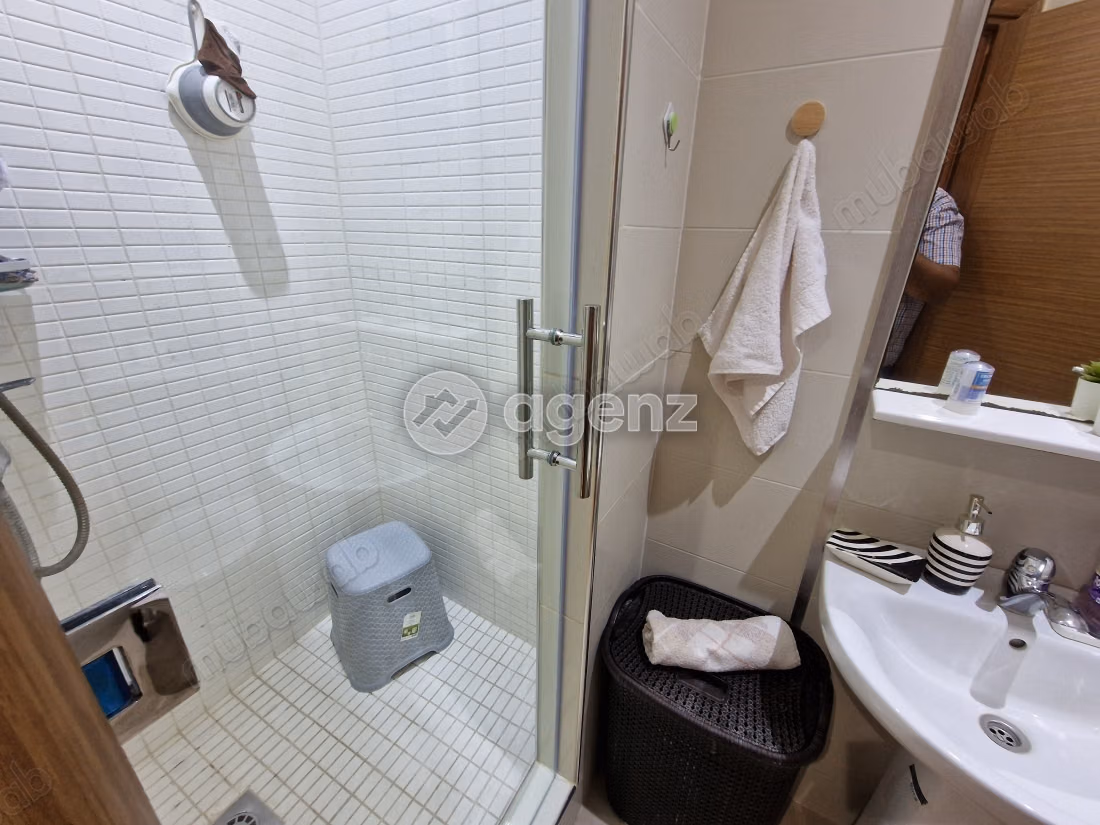 Appartement à vendre 119 m², 3 chambres 
Route immouzer 
Fès