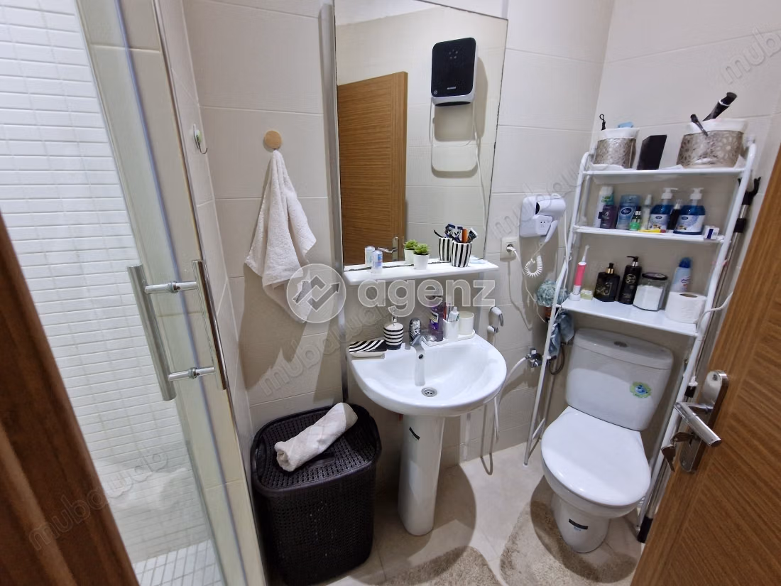 Appartement à vendre 119 m², 3 chambres 
Route immouzer 
Fès