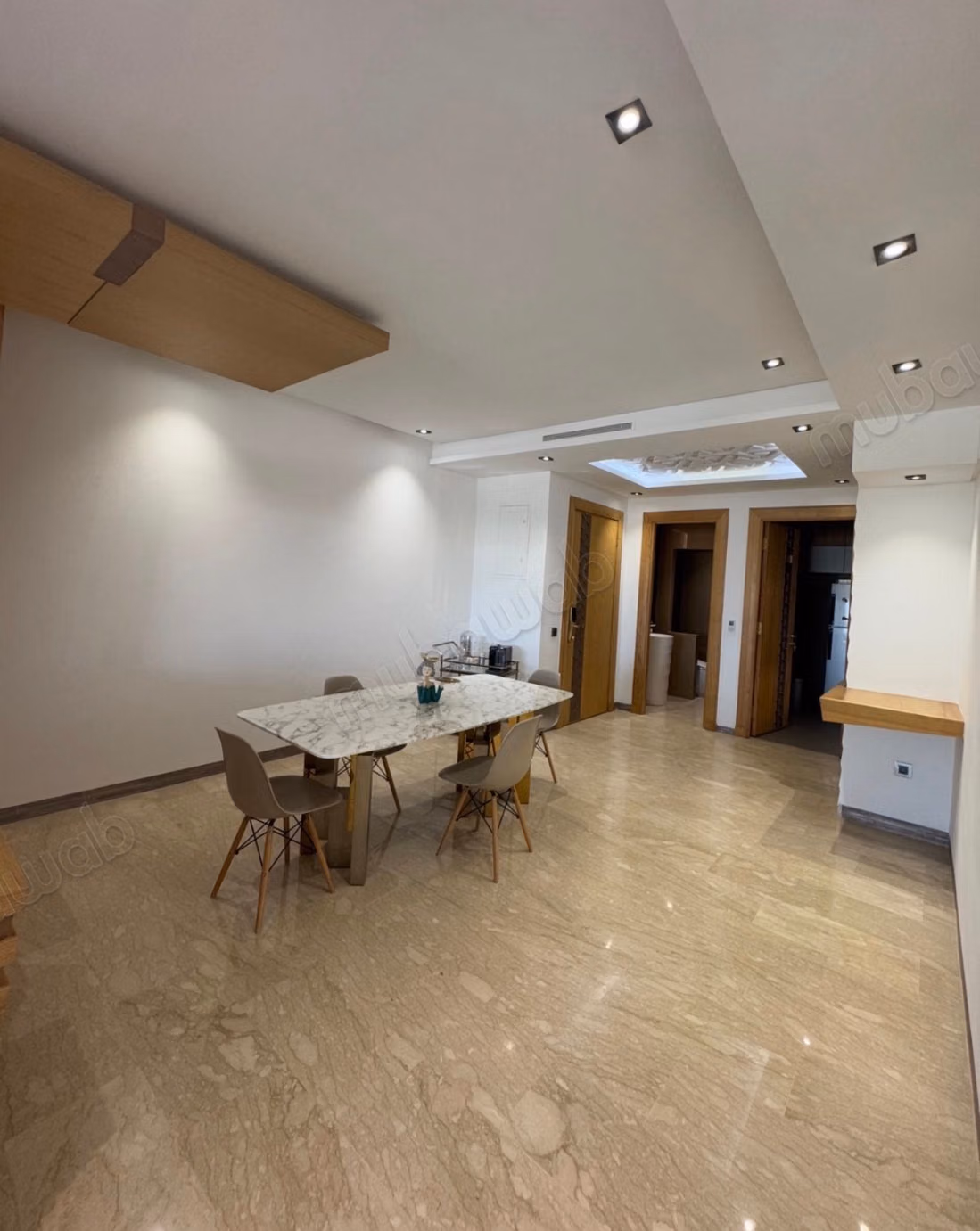 Rent this apartment in the beautiful residences. 3 large rooms. Well furnished