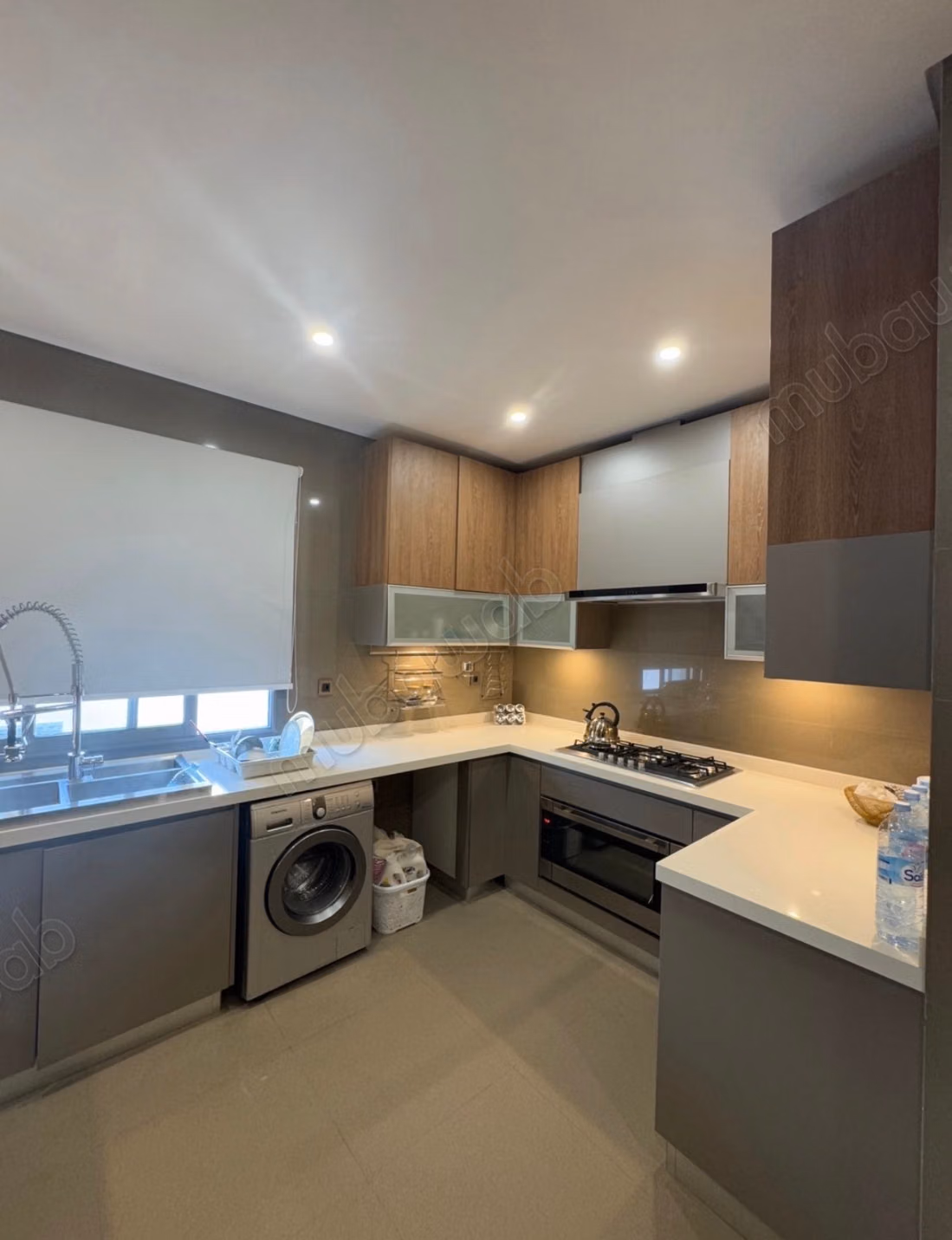 Rent this apartment in the beautiful residences. 3 large rooms. Well furnished
