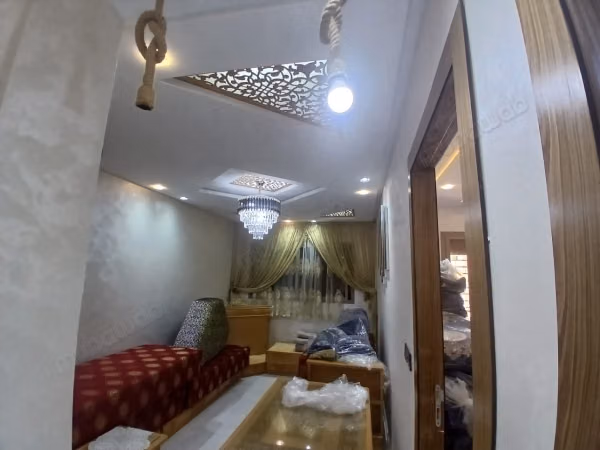 Vente d'un bel appartement à El Inara.
Superficie 80 m²