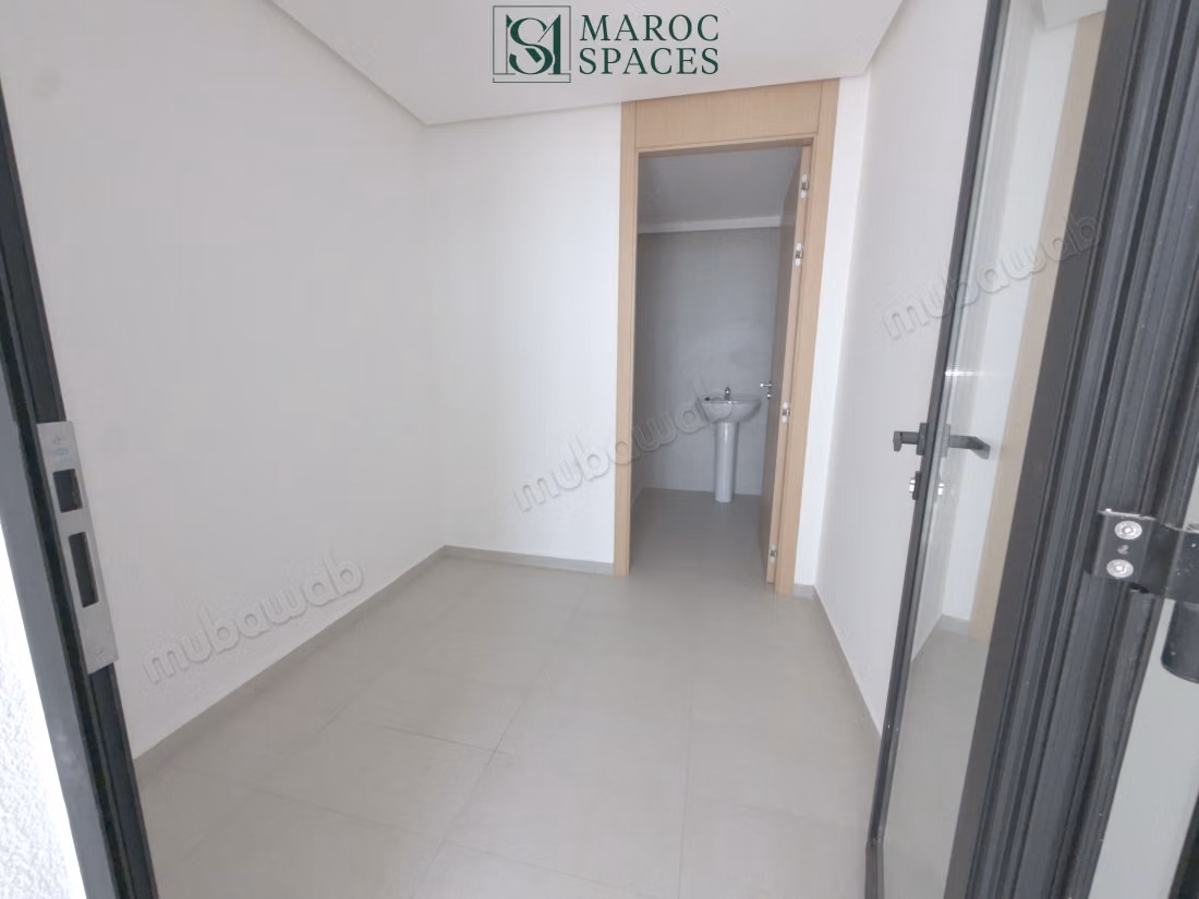 Brand new, 4 bedrooms, panoramic view of CFC