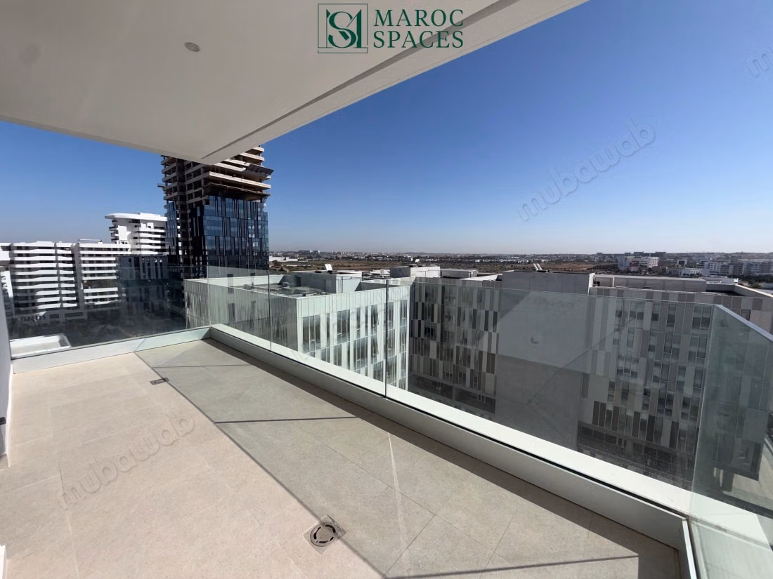 Brand new, 4 bedrooms, panoramic view of CFC